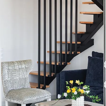 Endless Blue Maisonette Apartament *