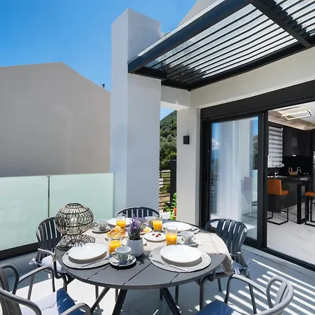 Endless Blue Maisonette * نِكيانا