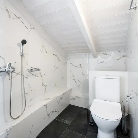 Endless Blue Maisonette דירה